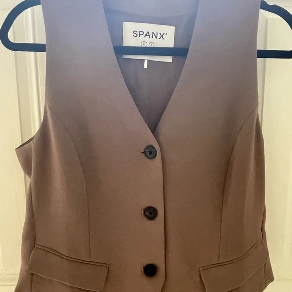 Spanx Carefree Crepe Vest - Smoke Size S - Picture 3 of 4